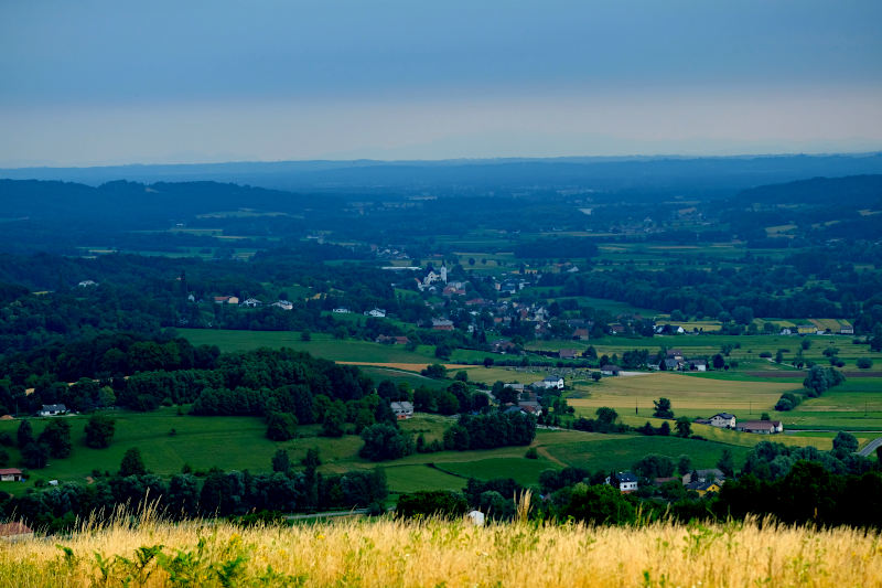 Blick Richtung Süden auf das Tal der Ledava in der Region Prekmurje